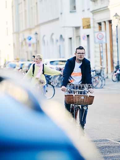 Arne auf dem Weg in die Arbeit (Foto)