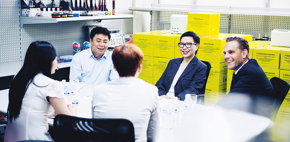 Social responsibility – a joint effort: interview with business partners. (photo)