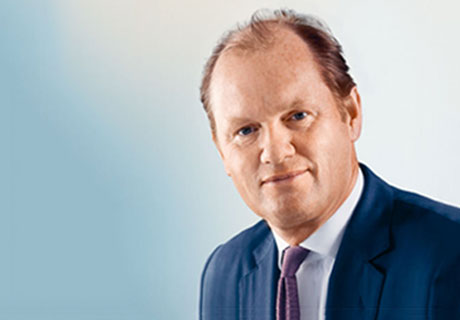 J&uuml;rgen B. Steinemann (photo)
